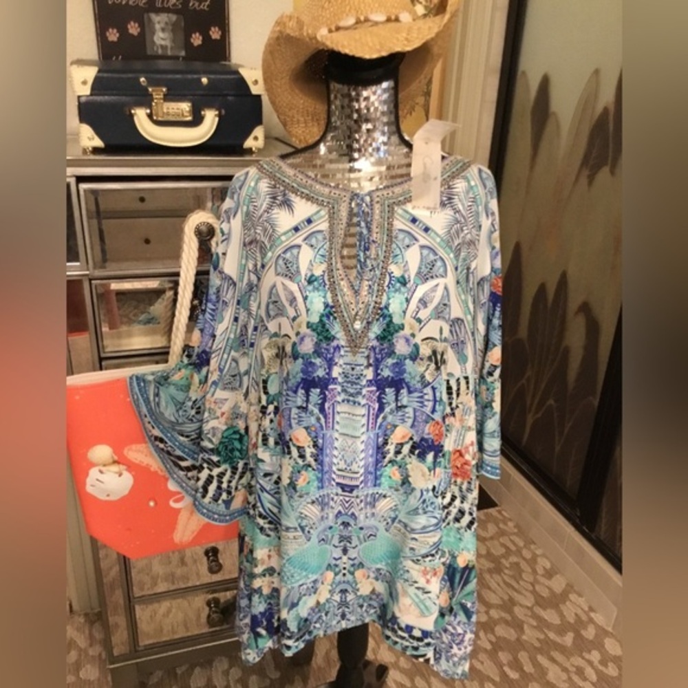 CAMILLA WINGS OF FLIGHT Kaftan NWT
Never worn...from Neiman Marcus